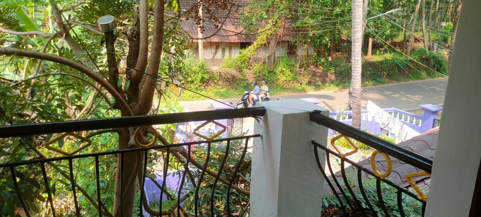 Jes Guest House Majorda Bagian luar foto