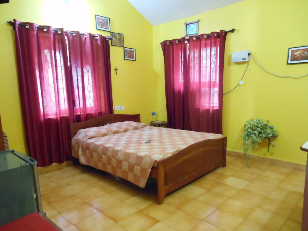Jes Guest House Majorda Bagian luar foto