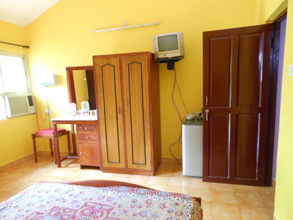 Jes Guest House Majorda Bagian luar foto