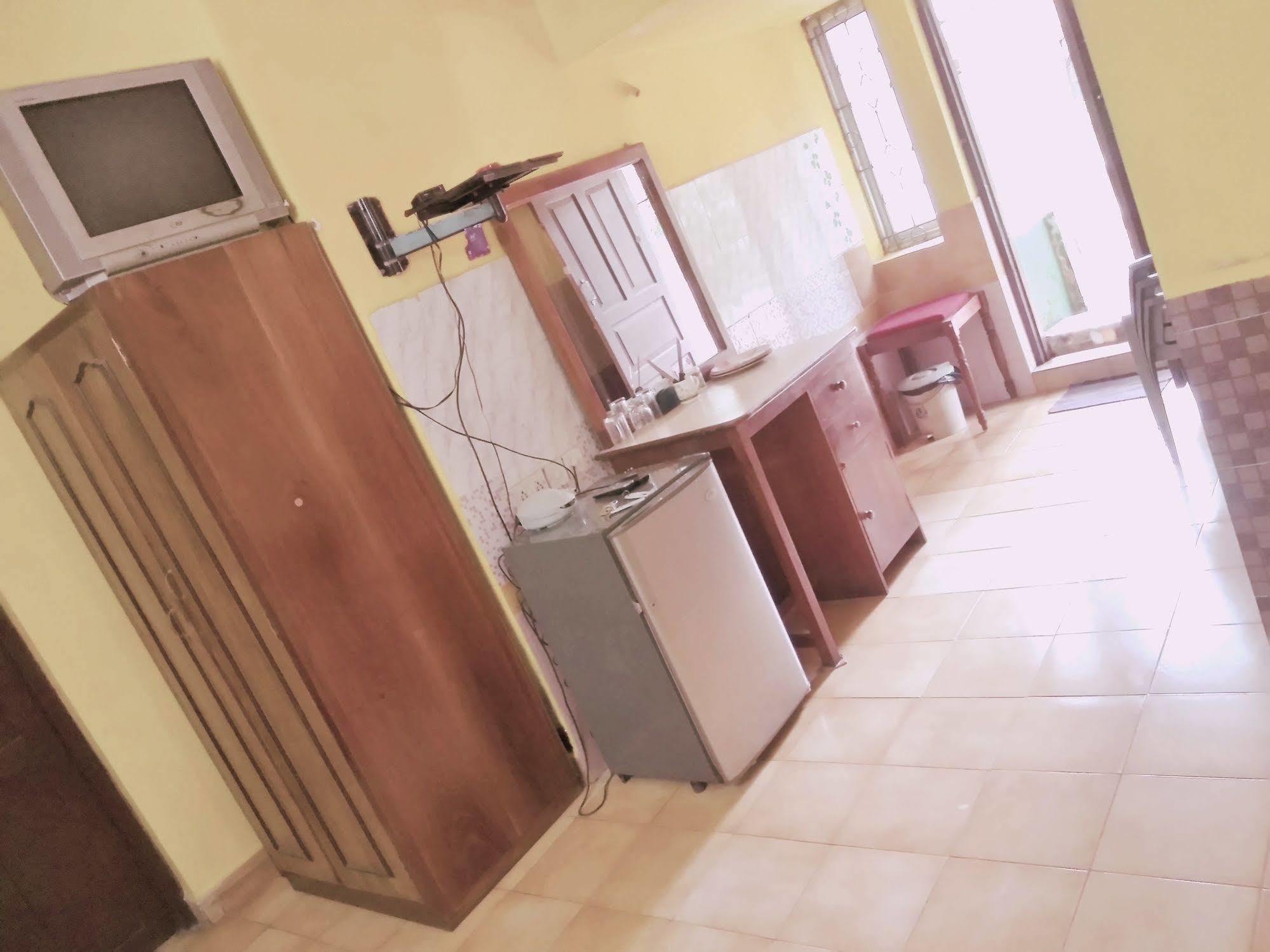Jes Guest House Majorda Bagian luar foto